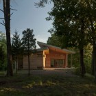 Ridge House Scene Amazing Ridge House With Natural Scene Surrounding The House Involved Wooden Striped Wall Covered House With Windows Dream Homes Simple Modern Wood House In Comfortable Atmosphere