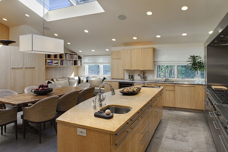 Glencoe Residence With Astonishing Glencoe Residence Interior Design With White Oak Kitchen Cabinet And Island Also Metal Sink And Faucet Kitchens Lovely Steel Kitchen With Photo Frames And Flower Decorations