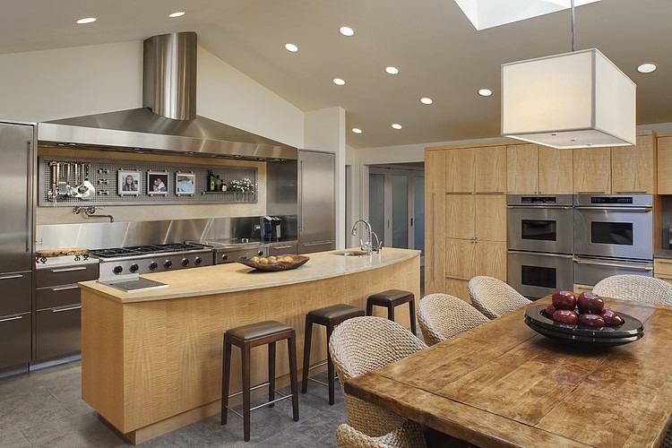 Kitchen Design Glencoe Awesome Kitchen Design Inside The Glencoe Residence With Metal And Wooden Cabinet Ideas Also Large Range Hood Kitchens Lovely Steel Kitchen With Photo Frames And Flower Decorations