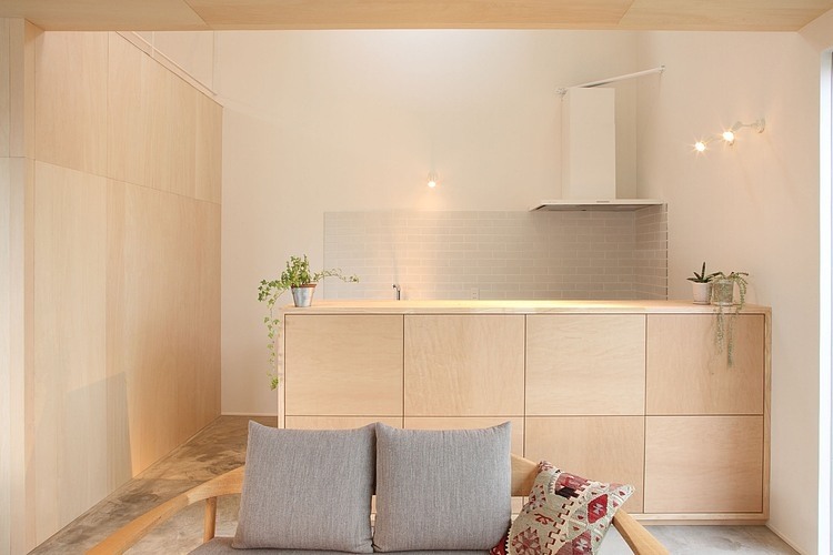 Small Kitchen House Sleek Small Kitchen In Azuchi House Sumiou Mizumoto Applied Solid Oak Cabinet And Glass Tile Backsplash Dream Homes Outstanding Single Family House In Minimalist Wooden Decoration