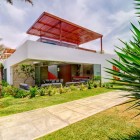 Casa Seta Exterior Amazing Casa Seta Home Design Exterior Decorated With Small Modern Home Decor With Green Landscaping Design Ideas Dream Homes Lively Colorful House Creating Energetic Ambience