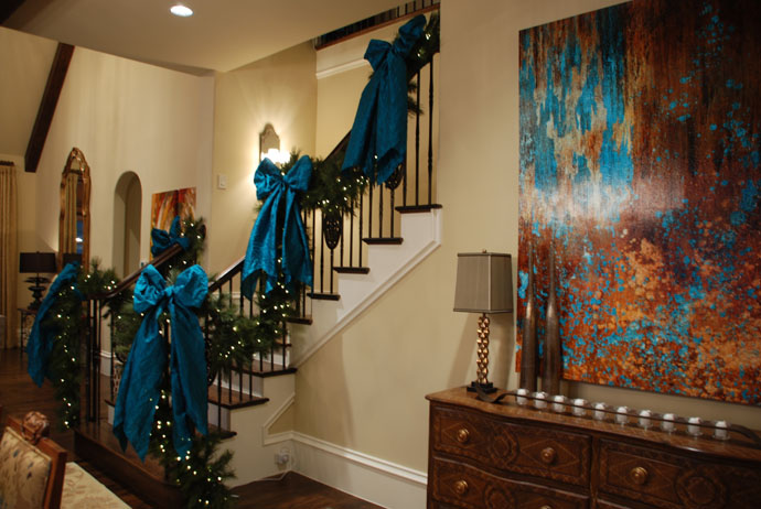 Electric Blue On Beautiful Electric Blue Ribbon Attached On Staircase Christmas Decor Balustrade Along The Stairs With Mistletoe Decoration Magnificent Christmas Decorations On The Staircase Railing