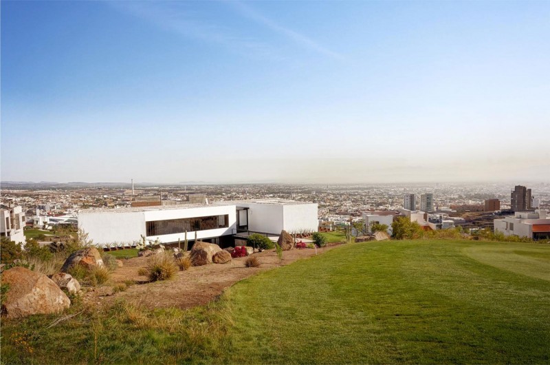 Panoramic View Acill Beautiful Panoramic View Near The Acill Atem House With Flat Roof And White Wall Near Green Grass Lawn Dream Homes  Luxurious And Elegant Modern Residence With Stunning Views Over The City