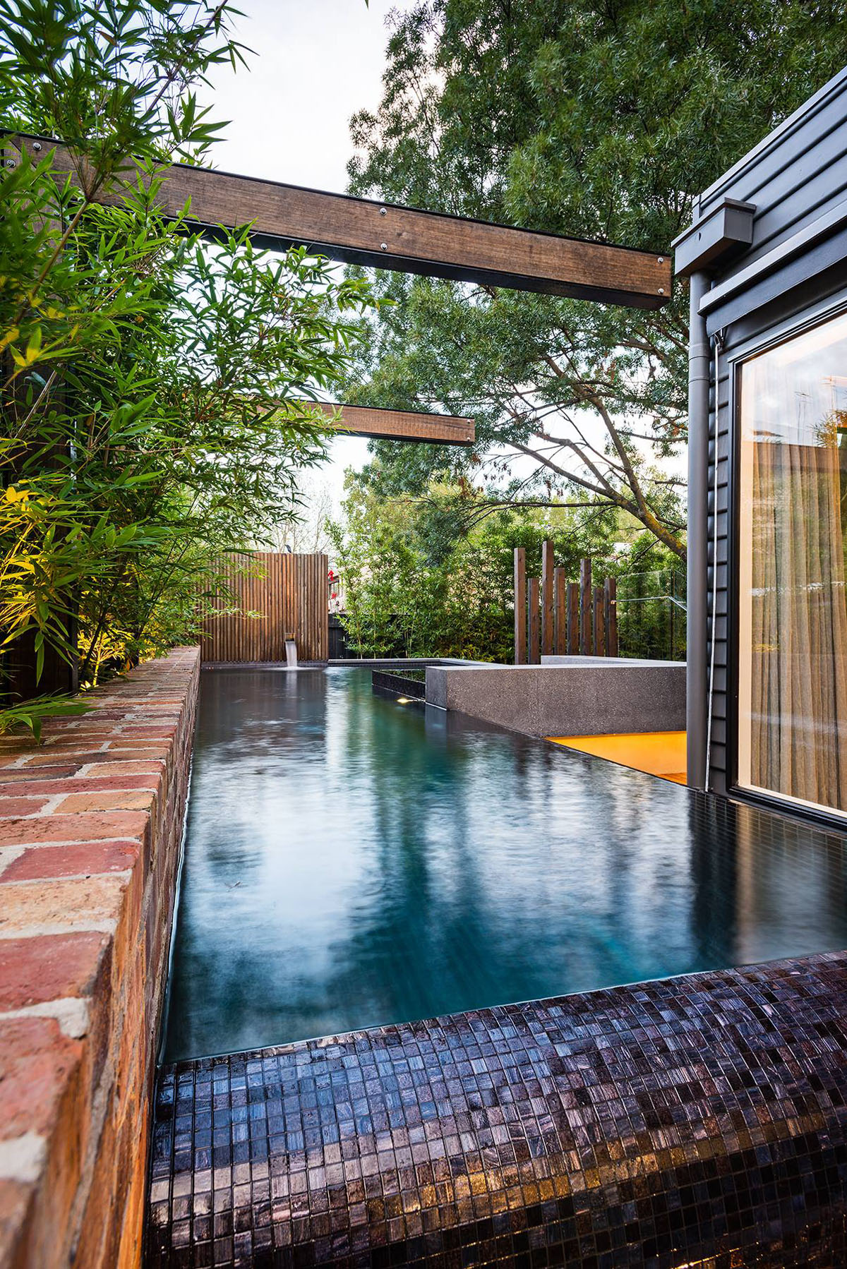 Naroon Modern Design Enchanting Maroon Modern Backyard Project Design With Swimming Pool With Glass Tile Liner With Bamboo Trees Decoration  Beautiful Modern Backyard Ideas To Relax You At Charming Home