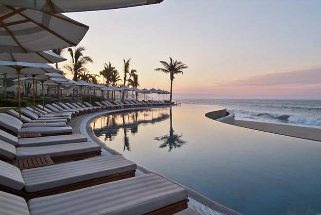 Hotel In Long Exclusive Hotel In Mexico Offering Long Curled Infinity Swimming Pool Overlooking The Beach With Neat Lounge Swimming Pool Breathtaking Infinity Pool Design To Make Your Dreams Come True