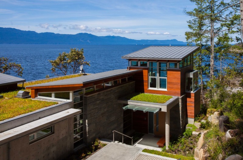 Pender Harbour Green Extraordinary Pender Harbour House With Green Roof Fantastic Lake View Rectangular Glass Window Shady Greenery And Huge Rocks Architecture Stunning Waterfront House With Lush Forest Landscape