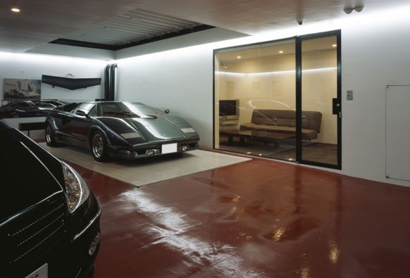 Cars In Garage Fantastic Cars In Home Lamborghini Garage Design Interior With Minimalist Used Glass Sliding Door Decoration Ideas Dream Homes Fascinating Home With Modern Garage Plans For Urban People Living Space