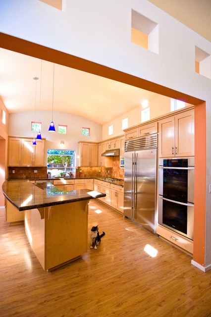 Kitchen Design Kitchen Gorgeous Kitchen Design With Wooden Kitchen Floor Plans And White Cabinet Lightened Well And Bright From Small Windows Kitchens 20 Beautiful Kitchen Layout With Floor Plan Arrangements And Tips