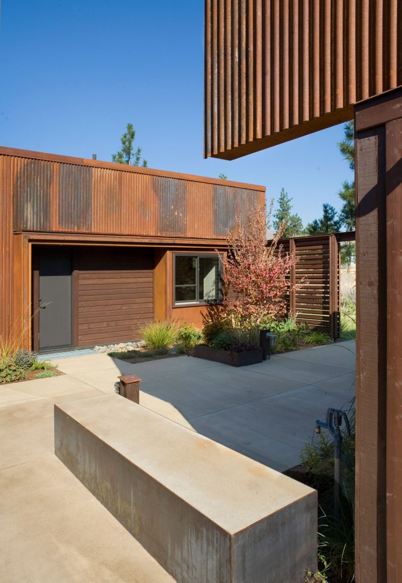 Garden Design Feat Simple Garden Design With Planters Feat Stones In Wolf Creek Residence That Completed The Entrance Design Decoration  Fabulous Contemporary Cabin Among The Beautiful Scenery View