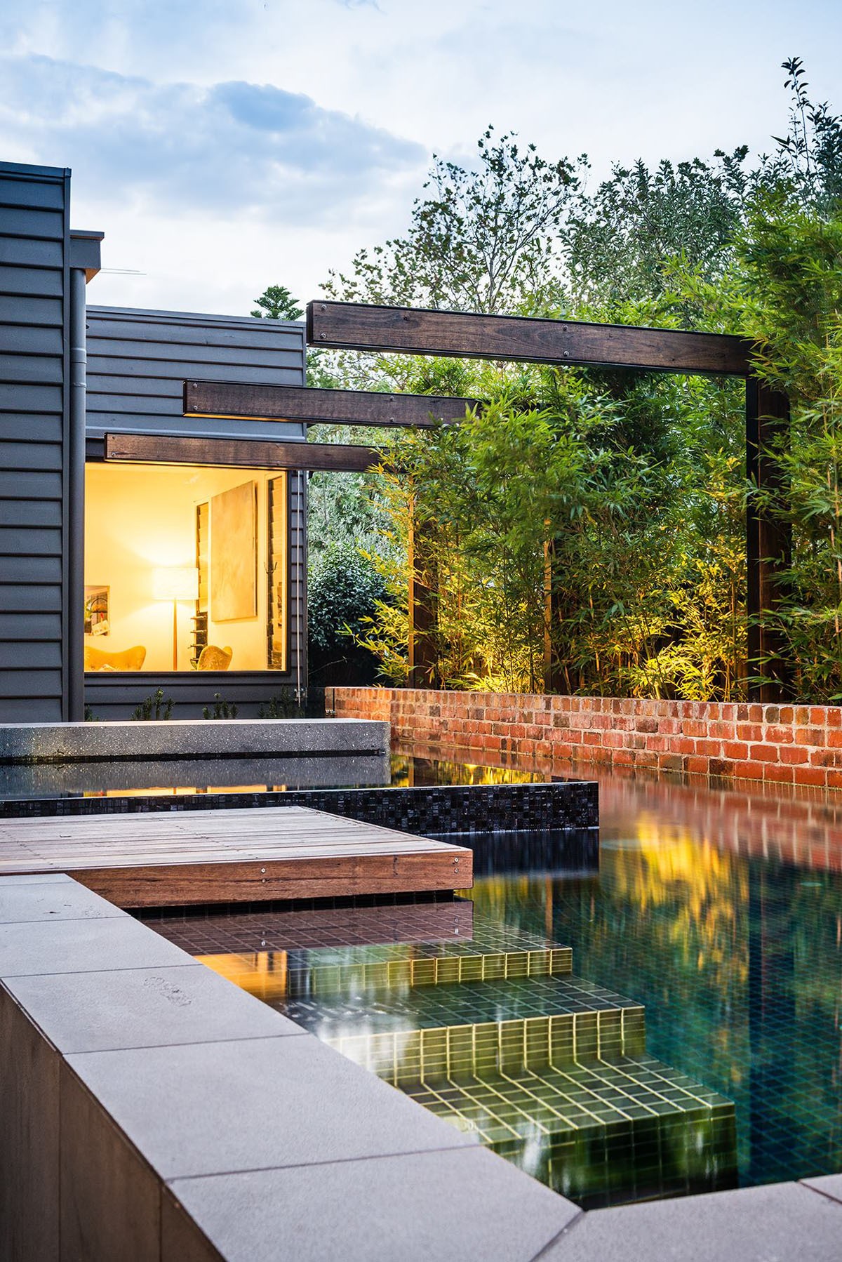 Naroon Modern With Stunning Maroon Modern Backyard Project With Swimming Pool And Wooden Deck Surrounded By Bamboo Trees Decoration Beautiful Modern Backyard Ideas To Relax You At Charming Home