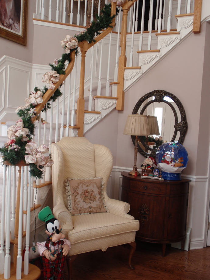 Staircase Christmas For Stylish Staircase Christmas Decor Idea For Small Home Swirly Staircase With Curled Railing And Greenery On Handrail Decoration Magnificent Christmas Decorations On The Staircase Railing