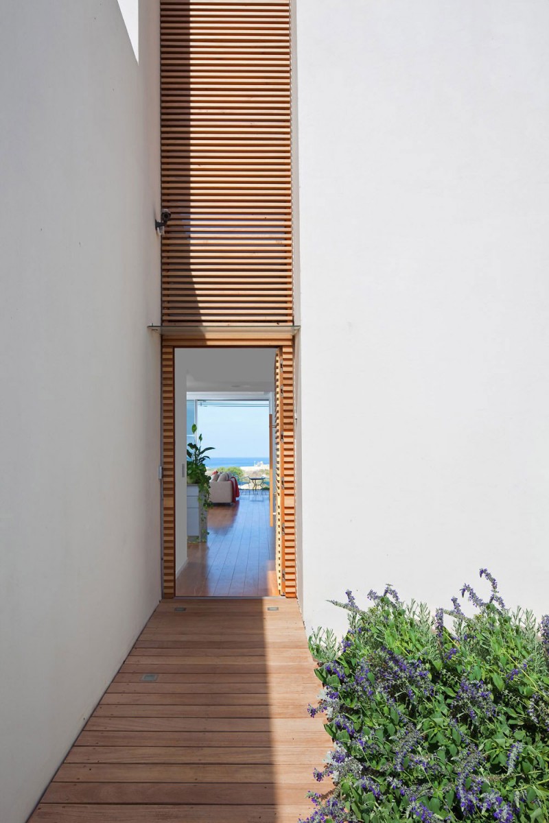 Wooden Striped Near Terrific Wooden Striped Center Wall Near Entrance Installed With Wooden Striped Floor In White Painted Wall Of Artistic Clutter House Architecture Surprising Home Decoration With An Open Landscape Of Seaside Views