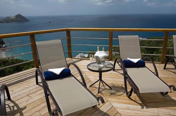 Tanning Chairs Outside Adorable Tanning Chairs In The Outside Of St Lucia Akasha Villa For Rent For Obtaining Total Comfort And Relaxation In This Modern Design Dream Homes Beachfront Modern Beautiful Villa With Fantastic Exterior And Interior Accents