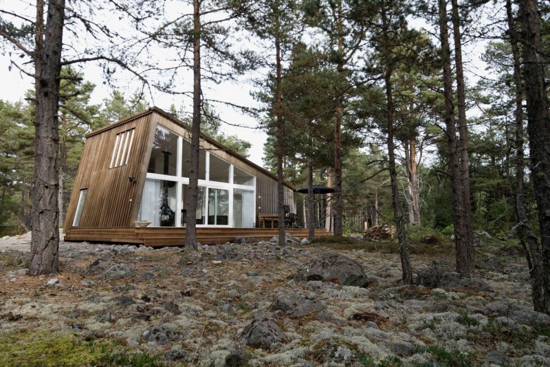 Chalet Lagunen The Amazing Chalet Lagunen Residence In The Middle Of Forest Surrounded Many Trees And Stone Patterned Floor Around It Dream Homes  Luminous And Shining House With Contemporary Yet Balanced Color Palette