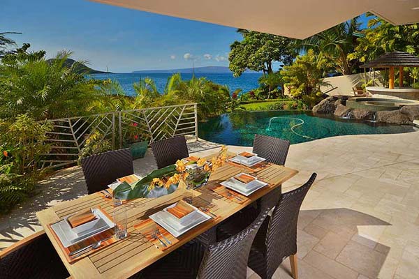 Back Space Hale Attractive Back Space Of The Hale Makena Maui Residence With Blue Infinity Pool And Open Dining Space Dream Homes Luxurious Modern Villa With Beautiful Swimming Pool For Your Family