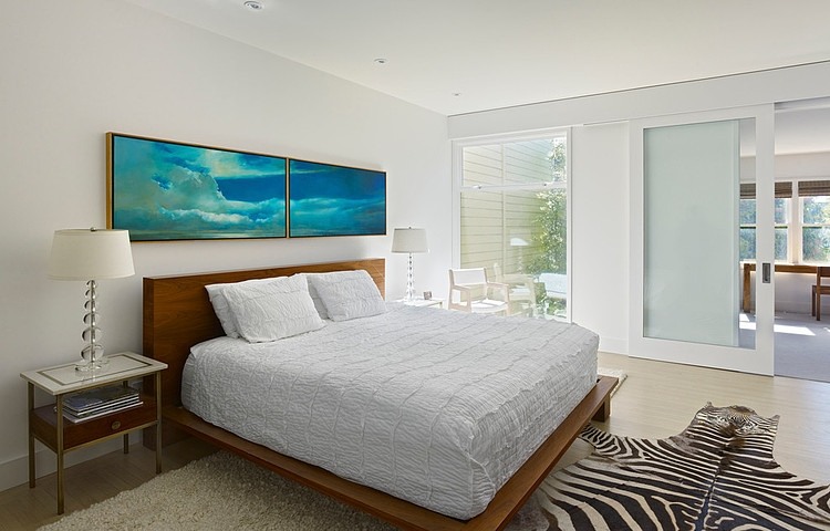 Manzanita Residence Bedroom Comfortable Manzanita Residence Yamamar Design Bedroom Furnished With Platform Bed And Nightstands Dream Homes  Stylish Modern House Decoration With Beautiful And Bright Interior Themes