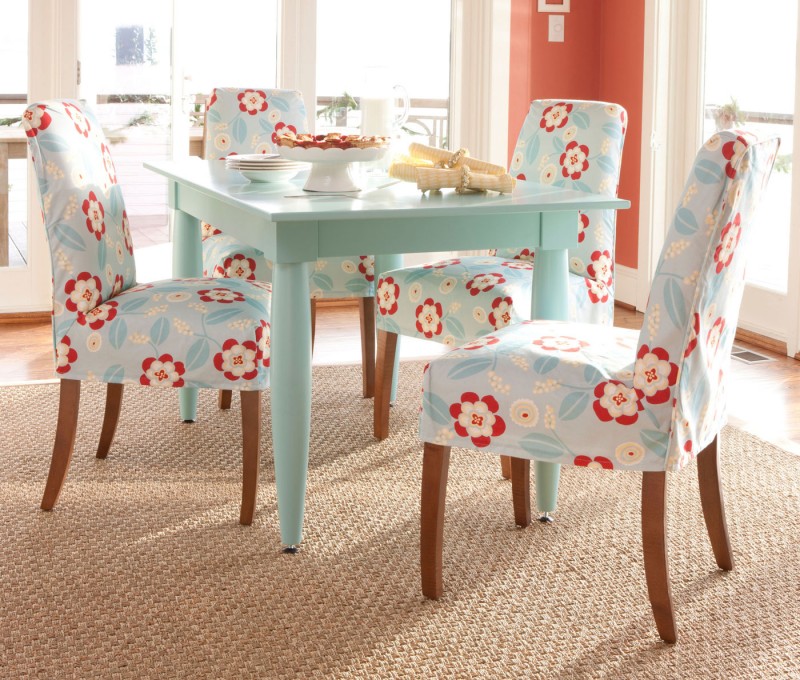 Blue Ocean Patterned Cute Blue Ocean Red Blossom Patterned Single Chairs With Blue Ocean Desk For Dining Room Of The Seaside Cottages Maine Hotels & Resorts Fabulous Modern Seaside Cottage With Elegant Colorful Interiors