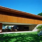 Larajeiras House Kogan Grand Larajeiras House By Marcio Kogan In Square And Large Shape Design Available With The Large Garden Decoration Stunning Waterfront Villa Design Surrounded By Lot Of Beautiful Trees