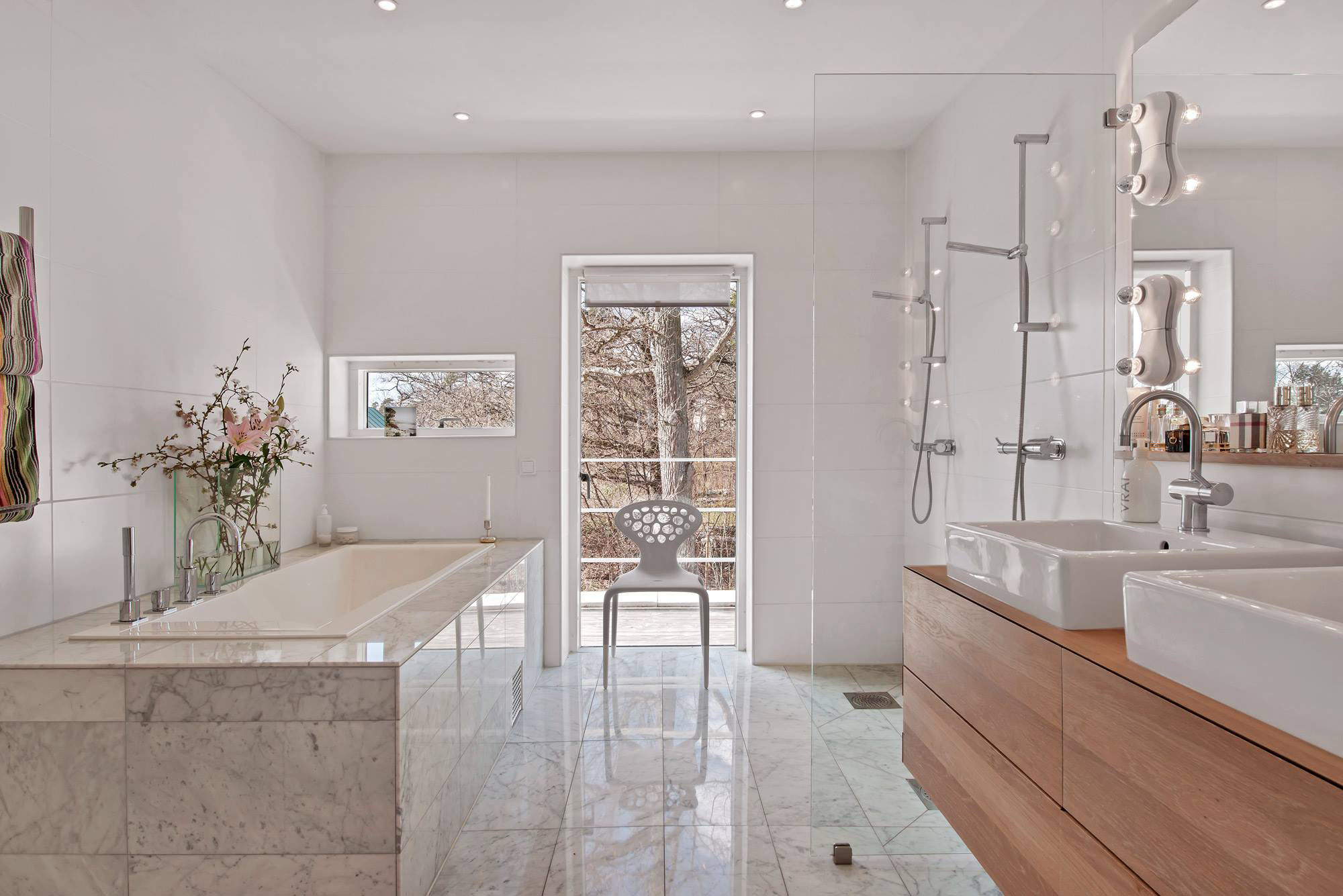 White Modern Stockholm Luxurious White Modern Villa Near Stockholm Bathroom Idea Featured With Marble Tub And Double Vanity Next To Shower Dream Homes  Stunningly Beautiful Villa Decorated In Modern Scandinavian Style