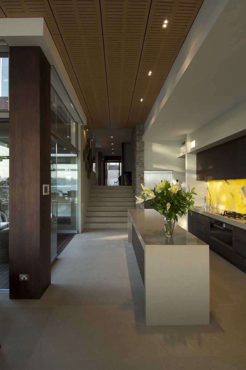 A Vaucluse Entryway Minimalist A Vaucluse House Indoor Entryway Idea Furnished With Parallel Kitchen Idea With Bright Backsplash Dream Homes Sensational Modern Beach Home With Open Kitchen And Living Rooms