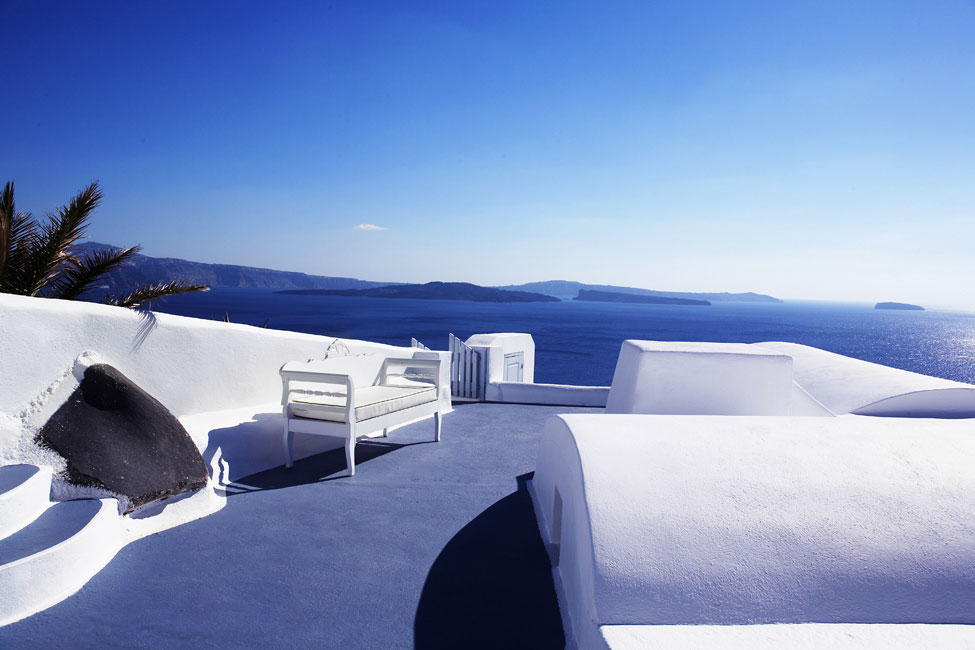 Rooftop Garden At Striking Rooftop Garden Design Ideas At Katikies Hotels In Oia Decorated With Upholstered Outdoor Bench Ideas Interior Design Classy And Elegant White Home With Breathtaking Panoramic Sea Views