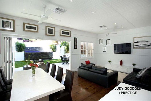 Modern Hitech With Vibrant Modern Hitech Mansion Dominated With Black And White Dining Furniture In All White Painted Room Interior Design  Beautiful Interior Design In Modern Hi-Tech Mansion House Of Paddington