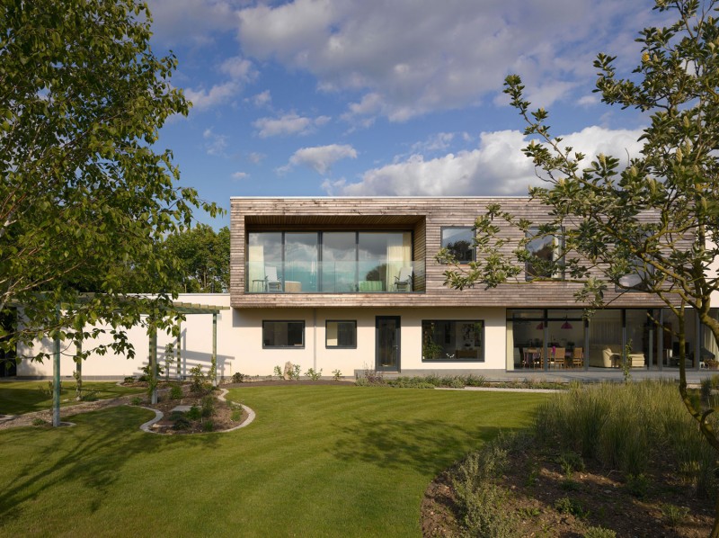 Entrance Design Residence Astounding Entrance Design Of Meadowview Residence With Soft Brown Wooden Wall And Several Tall Transparent Windows Dream Homes Charming Airy Interior To Enhance The Coziness Of Elegant Modern Home