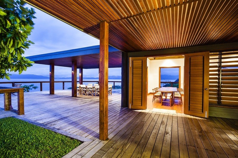 Wooden Striped Wooden Captivating Wooden Striped Ceiling And Wooden Striped Floor Of The Korovesi Home Completed With Small Turfs Decoration Elegant Modern Beach Home With Stunning Pacific Ocean View