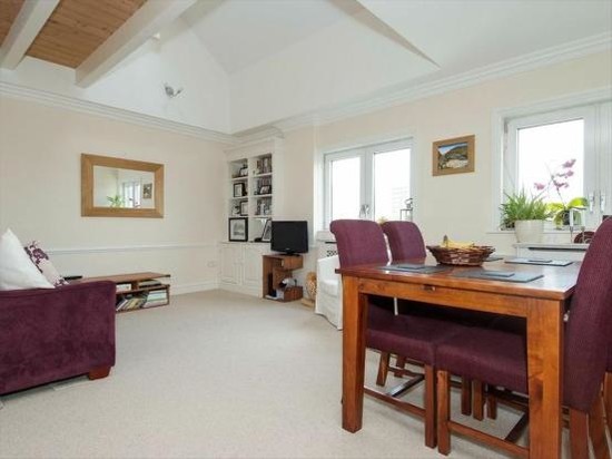 Dining Room Table Charming Dining Room Wooden Dining Table Plantation Wharf Loft Conversion Interior Design Fantastic Contemporary Home In Jazzy Interior Accents