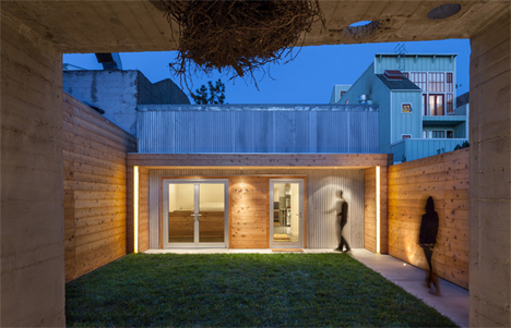 Exterior With Grass Courtyard Exterior With Neat Green Grass Decoration  Secluded Modern Wooden Home With Beautiful Minimalist Interior