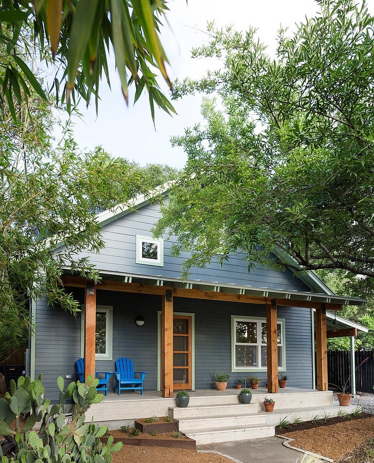 Entry And At Enchanting Entry And Porch Design At Corbino House With Raised Porch Idea Decorated With Blue Chairs And Planters Decoration Beautiful Modern House With Sleek And Efficient Room Arrangement