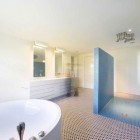 Blue White Centre Fascinating Blue White Tiled Patterned Center Wall On The White Red Patterned Floor In The Bathroom Chevron Residence Dream Homes Elegant And Vibrant Interior Design For Stunning Creative Brick House