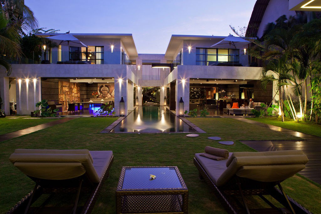 Outdoor Living In Interesting Outdoor Living Space Design In Casa Hannah With Green Grass Garden And Long Pond With Green Colored Water Dream Homes  Beautiful Modern Villa In Bali Displaying Opulent In Comfort Atmosphere