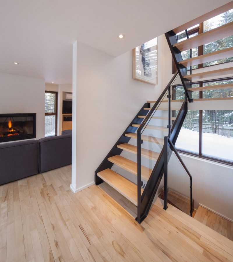 Wooden Constructed Cabane Interesting Wooden Constructed Chair In Cabane Residence Design Completed With Dark Wood Railing For The Stairs Dream Homes Classic And Contemporary Country House Blending Light Wood And Glass Elements