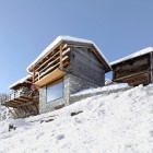 Boisset House The Mesmerizing Boisset House Located In The Top Mountain Beautified With White Snow And Wooden Materials For The House Interior Design Beautiful Minimalist Cabins That Make Gorgeous Holiday Homes