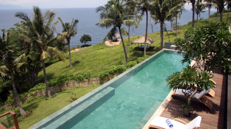 Narrowed Malimbu Indonesia Modern Narrowed Malimbu Cliff Villa Indonesia In Ground Swimming Pool Constructed As Main Feature With Cool Scenery Dream Homes  Amazing Modern Villa With A Beautiful Panoramic View In Indonesia