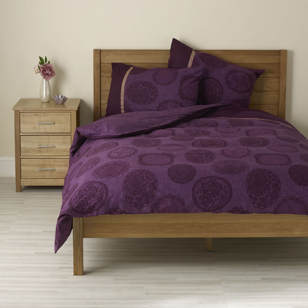 Purple Duvet Wood Cool Purple Duvet Cover On Wood Bed Divan Stylish Wood Bedside Table Precious Fake Flower In Glass Vase Bedroom Comfortable Purple Duvet Covers For Your Beautiful Bedroom Sets