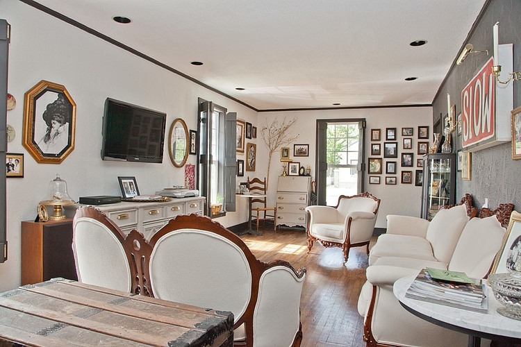 White Sofa Inside Cozy White Sofa Set Placed Inside Eclectic Home Austin Texas Living Room With Full Of Gallery On The Wall Dream Homes  Beautiful And Eclectic House Interior In Unique Vintage Decorations