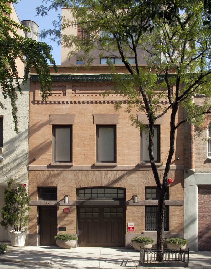 Cream Themed Townhouse Simple Cream Themed Murray Hill Townhouse Facade View Designed With Wide Doorway And Tight Windows Hotels & Resorts Elegant Contemporary Private Home With Marvelous Wooden Stairs