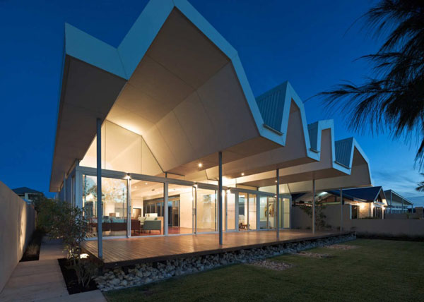 Metal Material Glass Strong Metal Material Framing Transparent Glass Walls Of Flo House Building Presenting Enlightened House Interior In Cream Color Scheme Dream Homes  Contemporary Australian Home With Unique Cantilever Roofing And Buildings