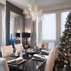 Modern Dining Christmas Stunning Modern Dining Room With Christmas Dinner Table Decorations And Glaring Glass Chandelier Sheer Curtain Shiny Floor Lamp Dining Room Easy Christmas Dinner Table Decorations With Luxurious Colors Combinations