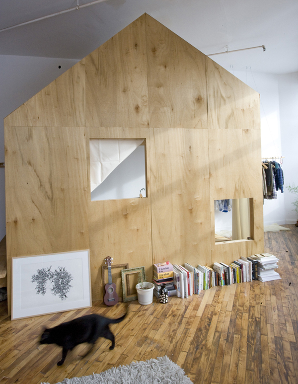 Setting Of Cabin Tidy Setting Of Storage Covering Cabin Loft In Brooklyn Wooden Divider With Frames Displaying Wall Art And Books Apartments Unique Tiny Cabin With Minimalist Staircase That Maximize Space
