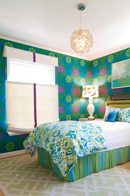 Blue Green Patterned Amazing Blue Green Yellow Pink Patterned Wall In Beach Style Bedroom Furnished White Blue Duvet Cover On White Bedding Bedroom Creative And Beautiful Duvet Cover Ideas To Get Different Looks