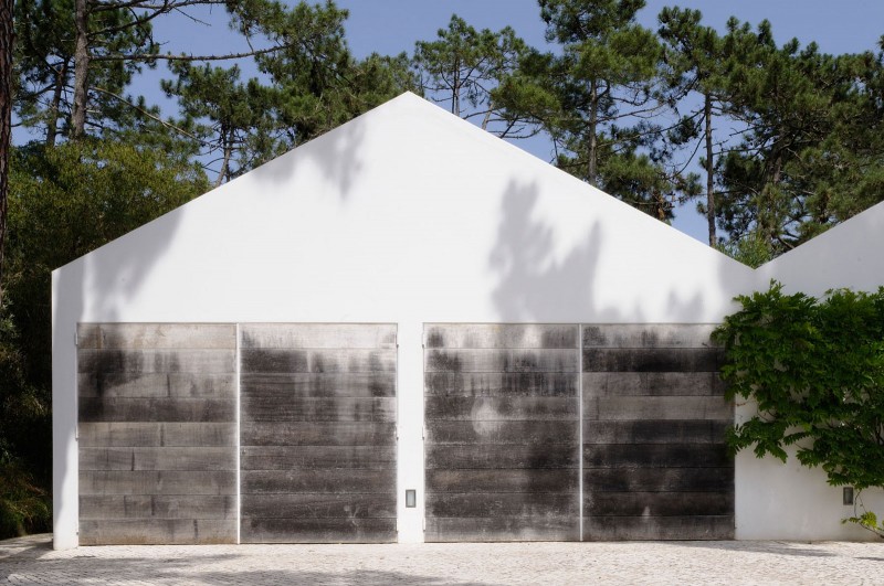 Building Design In Breathtaking Building Design Of House In Banzao With White Concrete Wall And Several Black Door Made From Wooden Material Architecture  Brilliant Contemporary Home With Stunningly Monochromatic Style