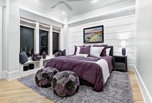 Beach Style Double Charming Beach Style Bedroom Furnished Double Exercise Ball Shaped Ottomans And White Purple Duvet Set On Cream Fur Rug Bedroom Cool And Lovely Bedroom Designs With Creative Duvet Covers