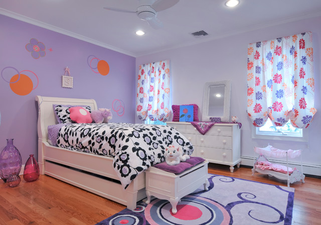 Floral Patterned Blossom Charming Floral Patterned Drapes With Blossom Patterned Duvet Full Color In Wooden Bed Installed In Contemporary Kids Bedroom Bedroom Multicolored Duvet Cover Sets With Various Color Appearances