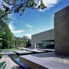 Casa Reforma Decorated Cheerful Casa Reforma Hardscape Idea Decorated With Lush Vegetation Gravels Ponds And Vertical Garden Idea Dream Homes Creative And Concrete Contemporary Home With Beautiful Large Bookshelf