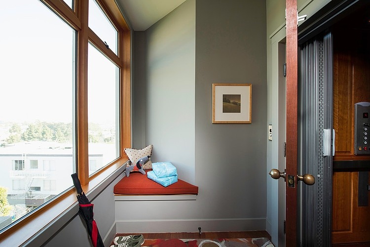 House San Fredman Chic House San Francisco Susan Fredman Design Group Seating Nook With Triangle Bench And Pillows Interior Design  Modern Mountain Home With Concrete Exterior And Interior Structure