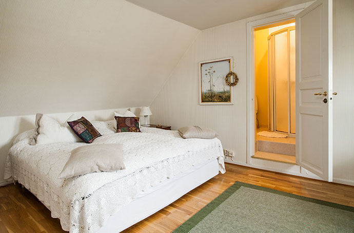 White Themed Bedroom Chic White Themed House Master Bedroom Interior Located In Attic Featured With Bathroom With Standing Shower Dream Homes  Wonderful Modern Home With Verdant Garden Decorations