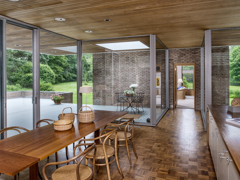 Room Applying Back Dining Room Applying Clear Glass Back Door With Hardwood Flooring Dream Homes  Mid-Century Modern Home Decorated With Elegant Minimalist Furniture